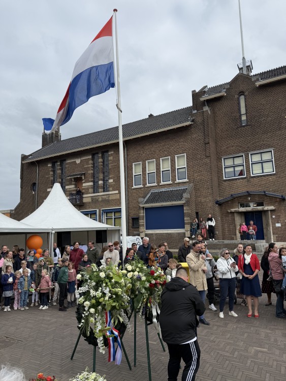 Een geslaagde bevrijdingsdag draagt het vuur voor vrede door